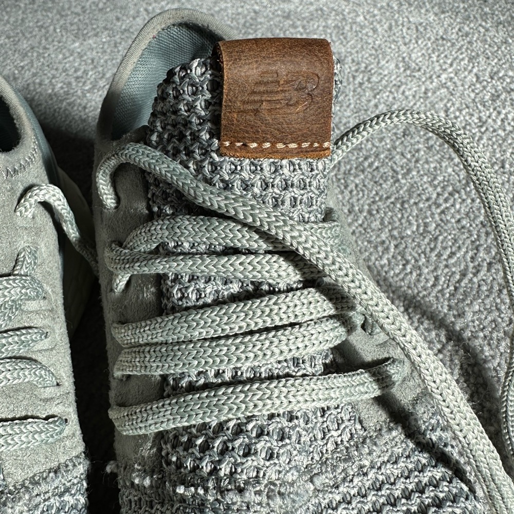 Women’s New Balance Size 6. Gray, cream, gum sole. Excellent Condition!! - Picture 8 of 15